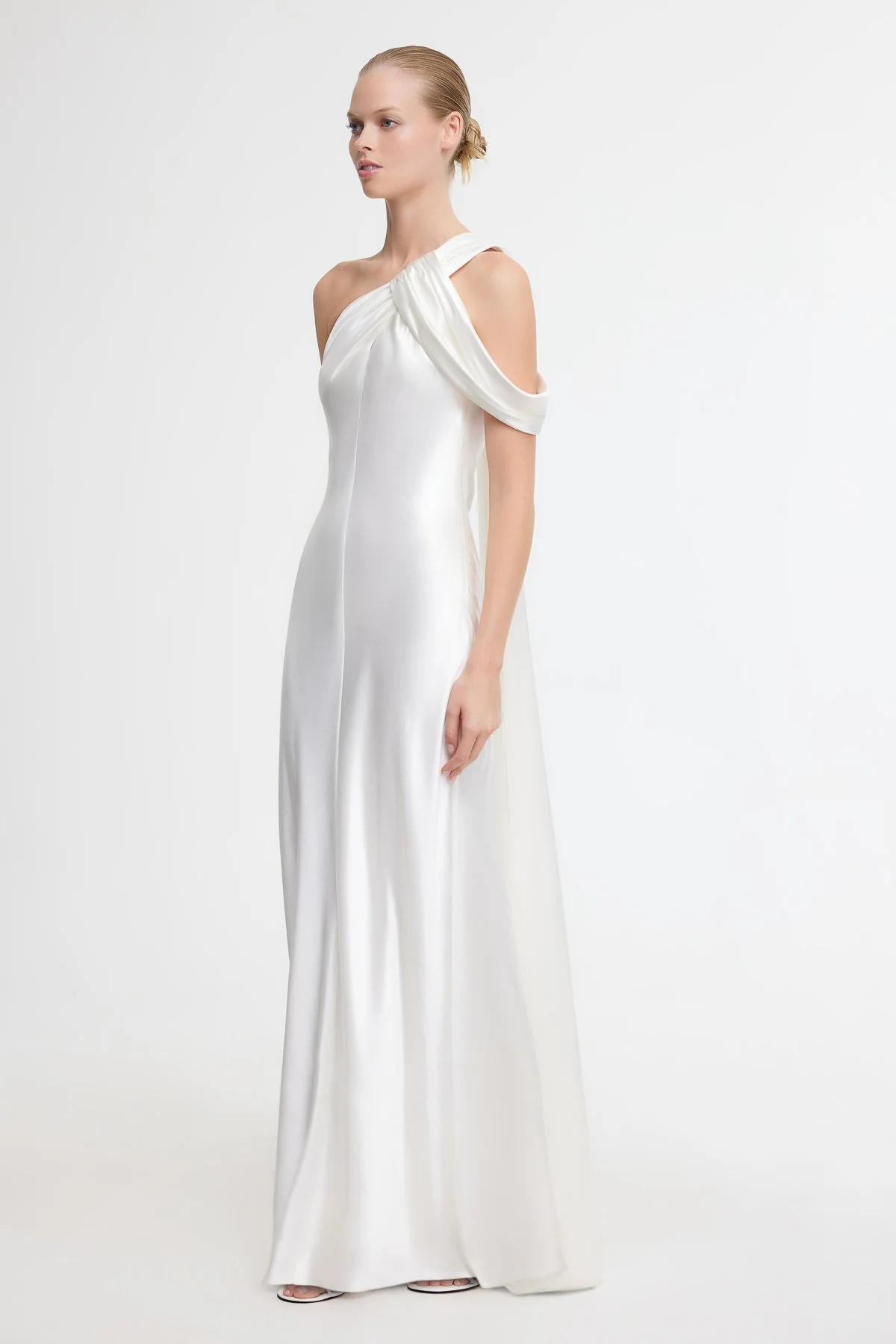 ASHBORNE GOWN - Image 2