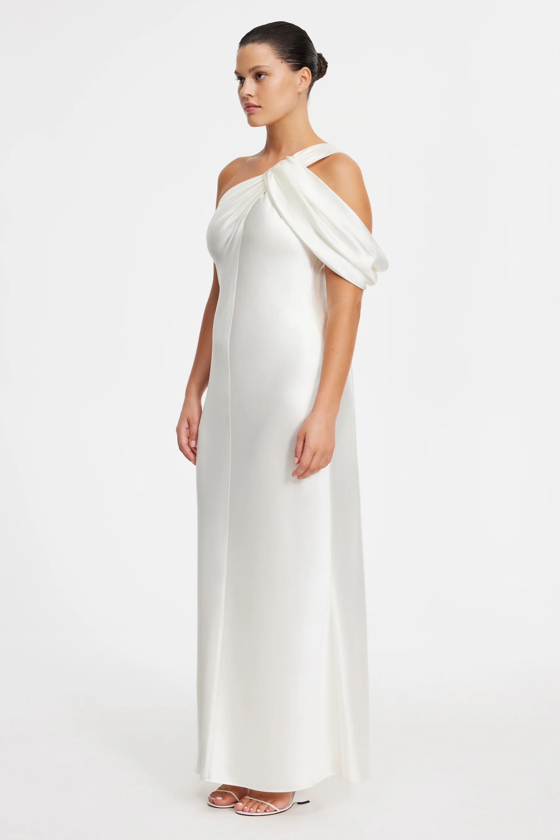 ASHBORNE GOWN - Image 5