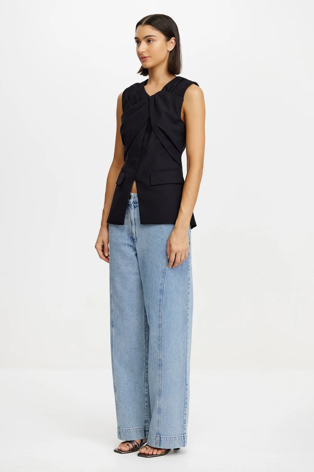 BEWICK VEST - Image 2
