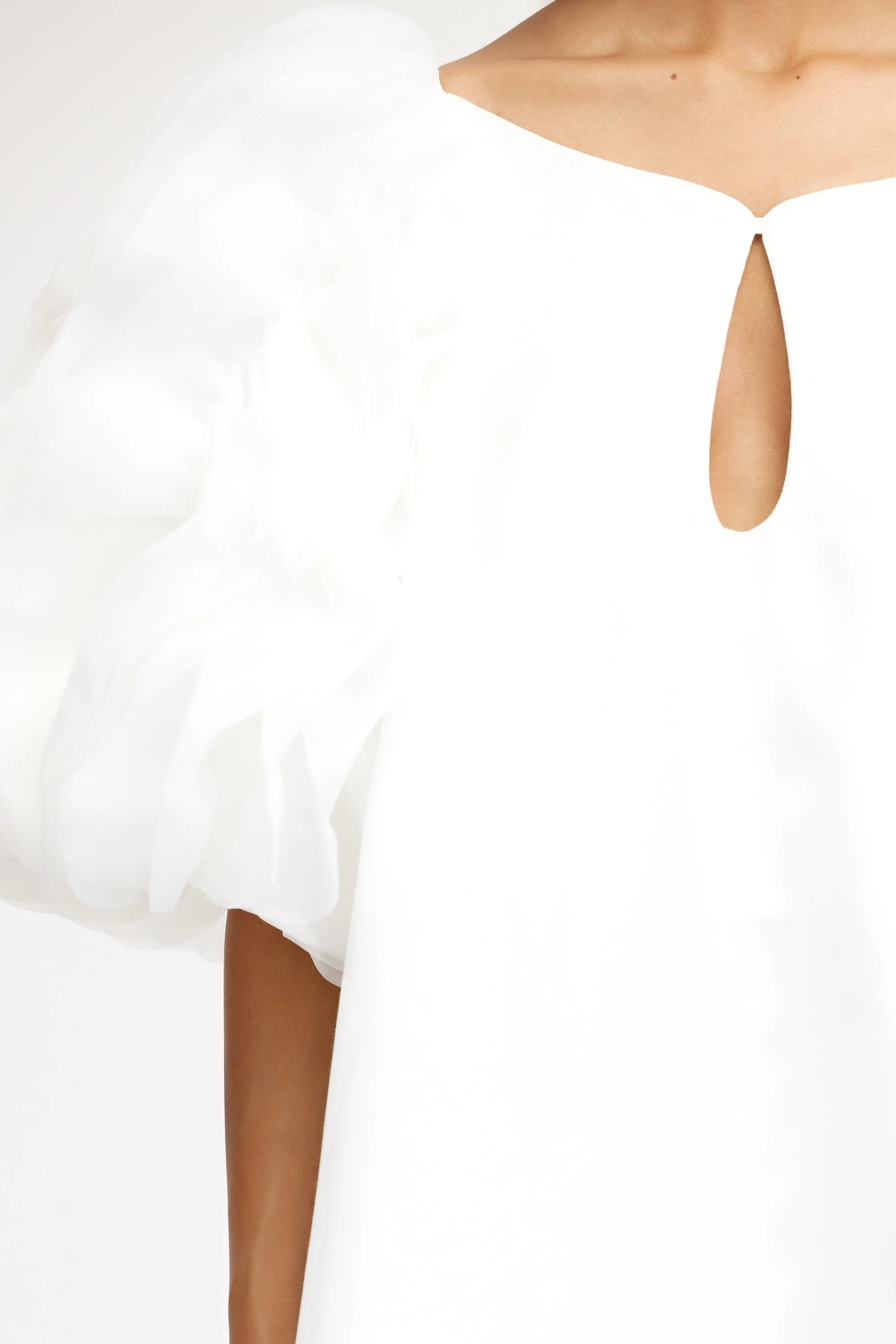 UPPERTOWN GOWN - Image 4